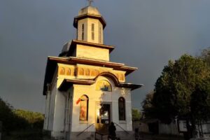 Biserica Sfintii Arhangheli Mihail si Gavriil