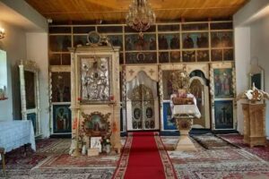 Biserica &bdquo;Sfinții Arhangheli Mihail și Gavriil&ldquo; Bursucani