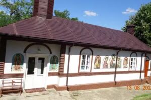 Biserica &bdquo;Sfinții Arhangheli Mihail și Gavriil&rdquo; Comănești