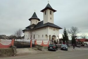 Biserica „Sfinții Arhangheli Mihail și Gavriil“ Corni