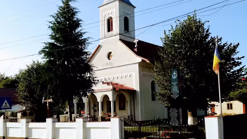 Biserica Sfinții Arhangheli Mihail și Gavril
