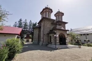 Biserica Sfinții Împărați Constantin și Elena