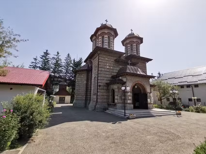 Biserica Sfinții &Icirc;mpărați Constantin și Elena