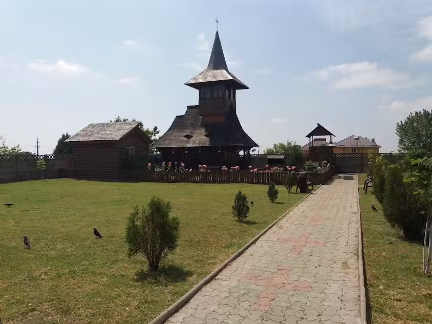 Biserica Sfinții &Icirc;mpărați Constantin și Elena