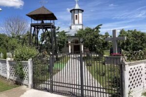 Biserica Sfinții Împărați Constantin și Elena