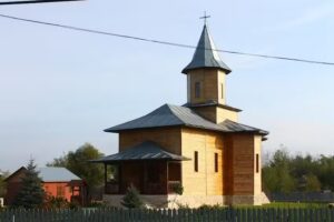 Biserica &bdquo;Sfinții &Icirc;mpărați Constantin și Elena&ldquo; Vlășcuța