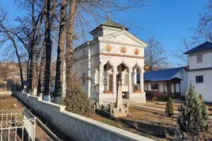 Biserica Sfinții Mari &Icirc;mpărați Constantin și Elena