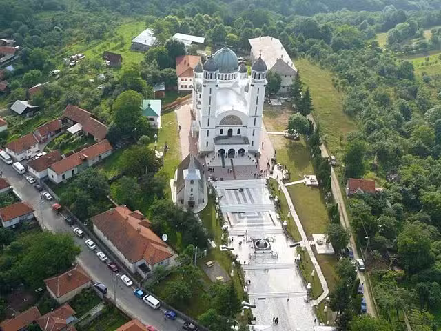 Biserica Sfinții Mihail și Gavriil