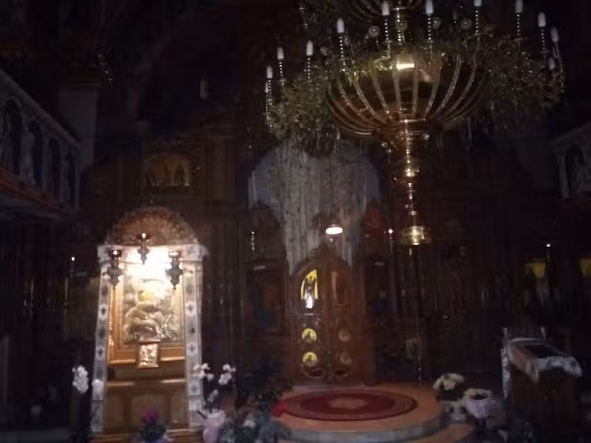 Biserica Sfinții Petru și Pavel