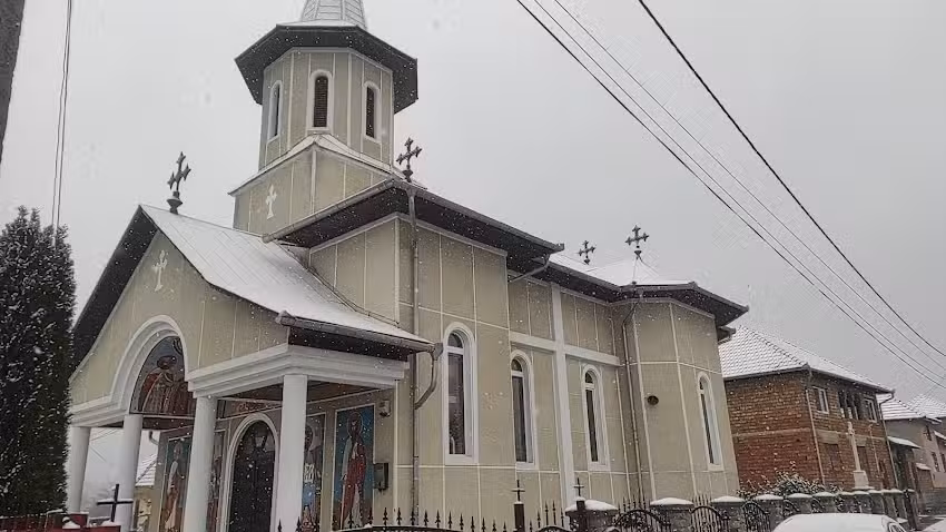 Biserica Sfinții Petru și Pavel