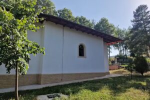 Biserica Sfinții Petru și Pavel