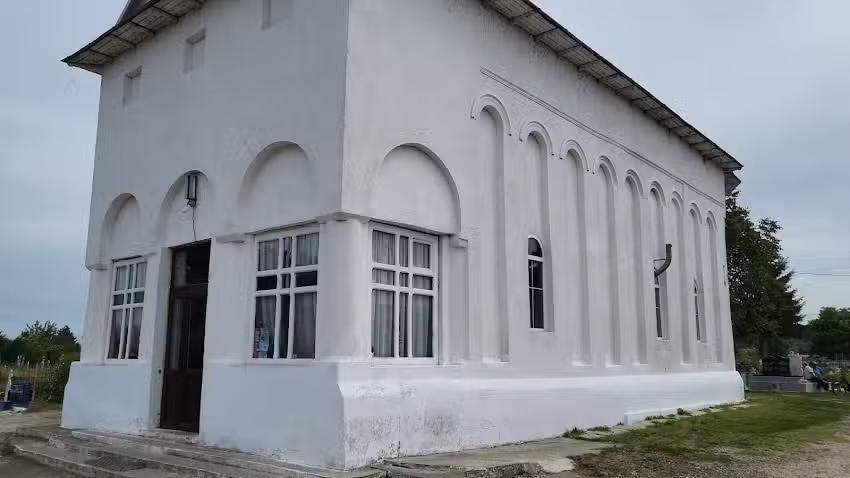 Biserica Sfinţii Trei Ierarhi