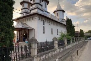 Biserica Sfinții Trei Ierarhi