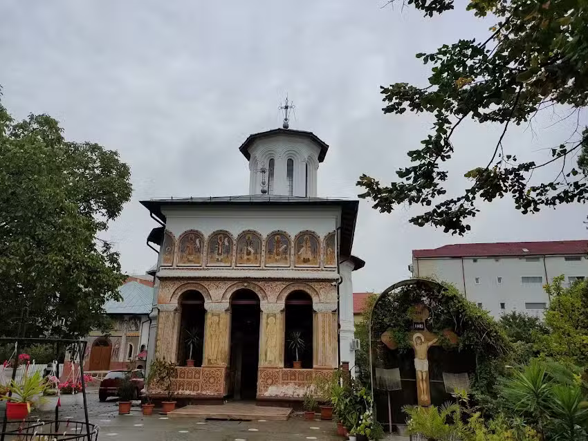 Biserica Sfinții Trei Ierarhi &ndash; Postelnicu Fir