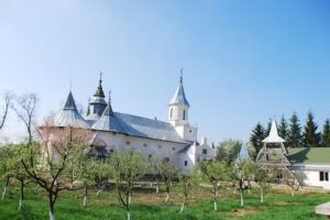 Biserica Sfinții Voievozi