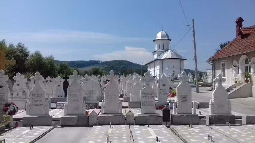 Biserica Sfinții Voievozi