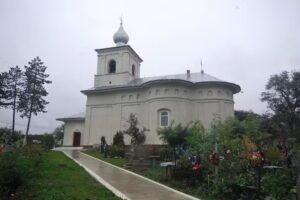 Biserica Sfinții Voievozi