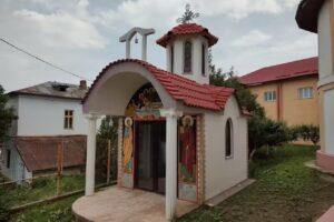 Biserica Sfinții Voievozi