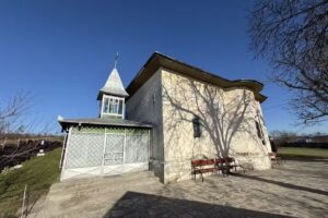 Biserica Sfinții Voievozi