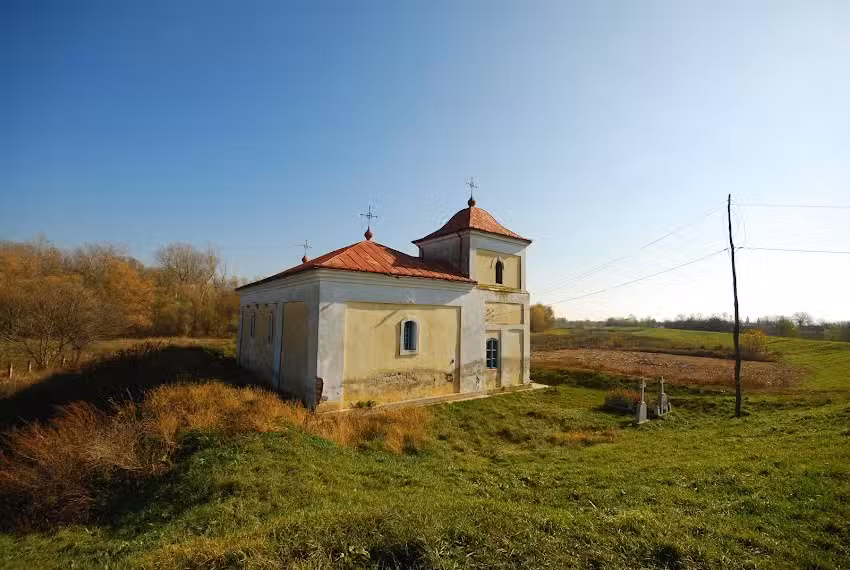 Biserica Sfinții Voievozi