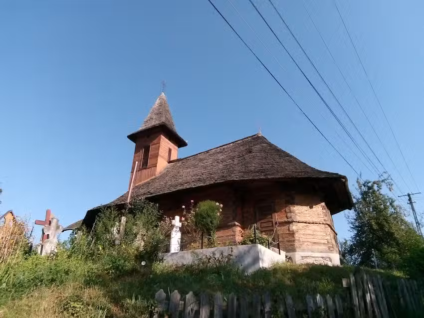 Biserica Sfinții Voievozi