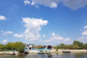 Biserica Sfinții Voievozi