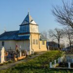 Biserica Sfinții Voievozi Mihail și Gavriil