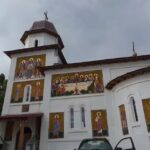 Biserica Sfinții Voievozi Mihail și Gavril
