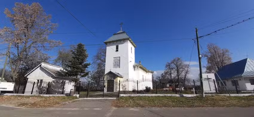 Biserica Sfintii Voievozi Poienile &ndash; Oancei