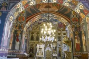 Biserica Sfinții Voievozi Roșca