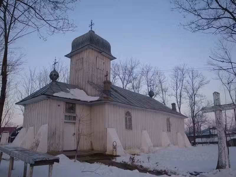 Biserica &bdquo;Sfinţii Voievozi&rdquo; (veche)