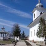 Biserica Sfinților Arhangheli Mihail și Gavriil