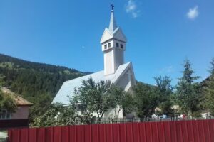 Biserica „Ss. Apostoli Petru şi Paul” Brusturoasa