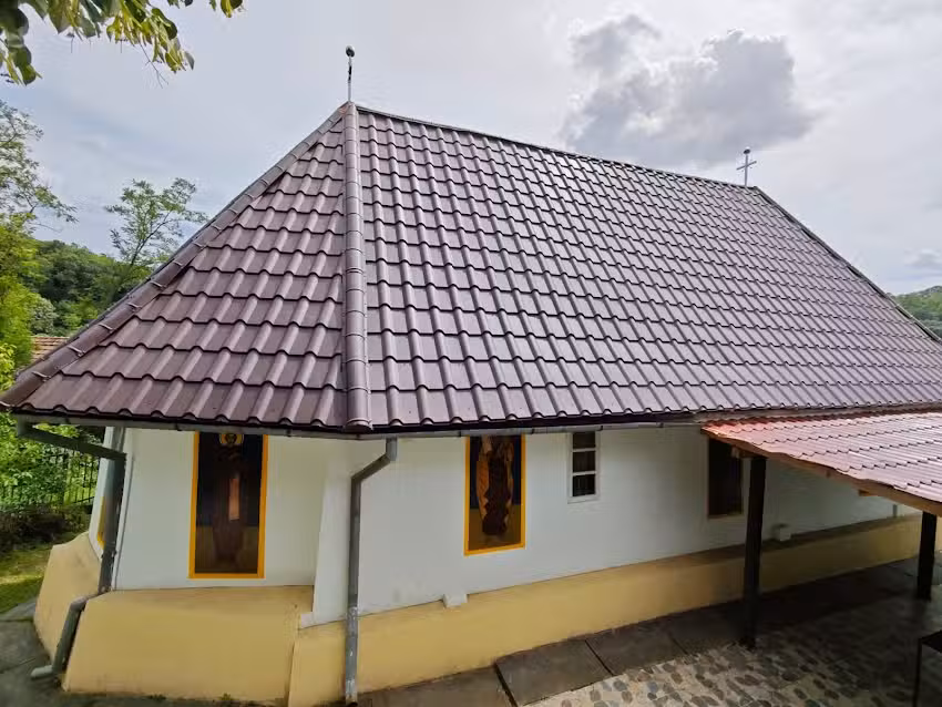 Biserica Tunsi