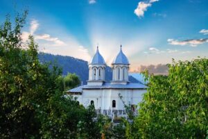 Biserica VALEA FOI Preot Adrian Moisescu