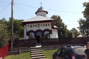 Biserica Valea Reghiului