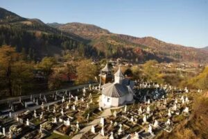 Biserica Veche ,,Sf&acirc;ntul Dimitrie Izvor&acirc;torul de Mir&rdquo; Goioasa