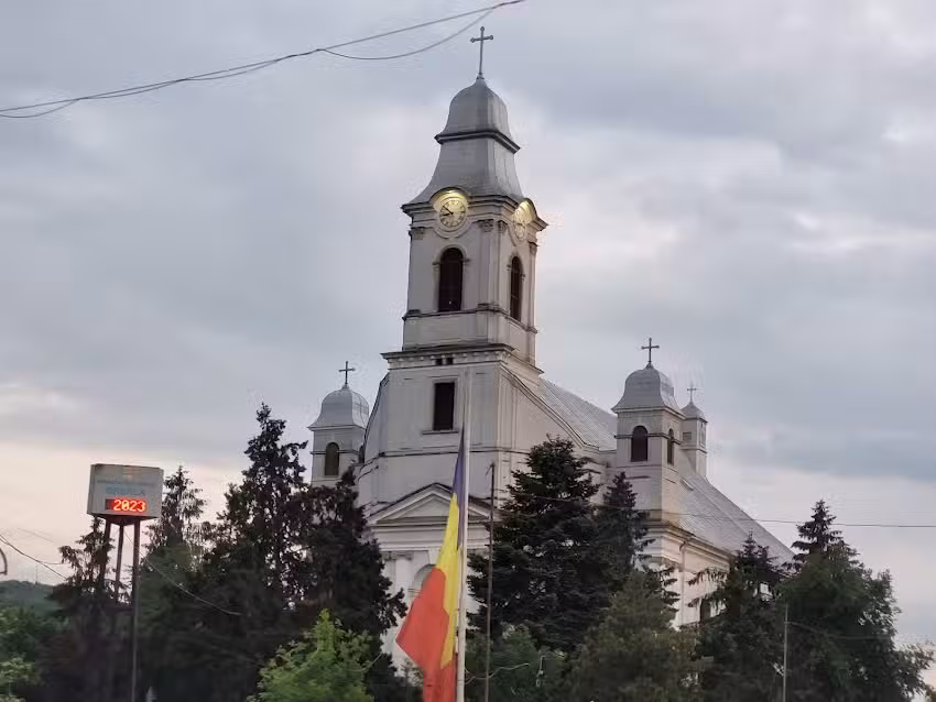 Catedrala Armeano-Catolică &bdquo;Sf&acirc;nta Treime&rdquo;
