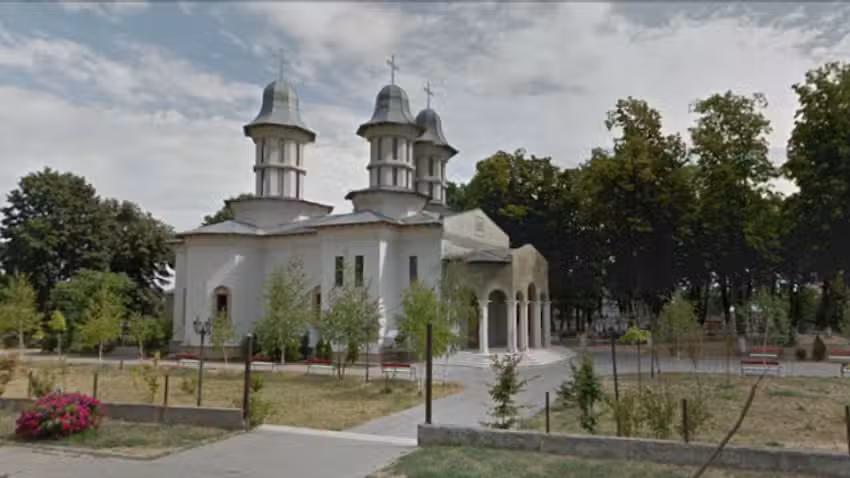 Catedrala &bdquo;Sf&acirc;nta Cuvioasă Parascheva&rdquo;