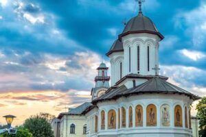 Catedrala Sfinții Voievozi