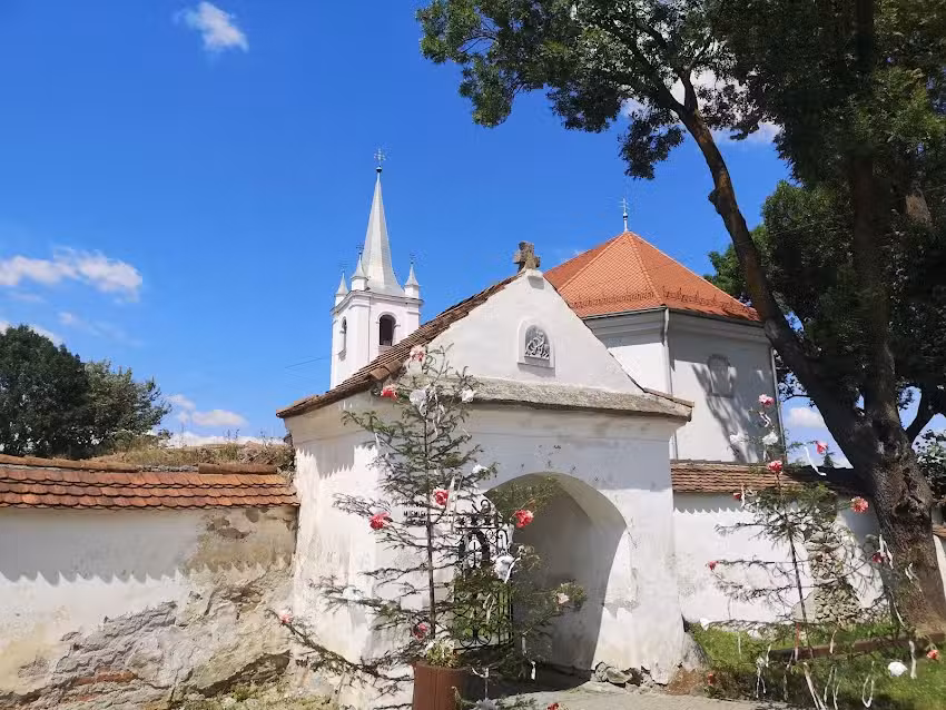 Cs&iacute;kszentm&aacute;rtoni r&oacute;mai katolikus templom &ndash; Tours-i Szent M&aacute;rton templom