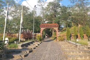 Feny&eacute;di templom