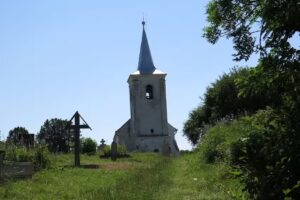 Karatna reform&aacute;tus templom &eacute;s temető