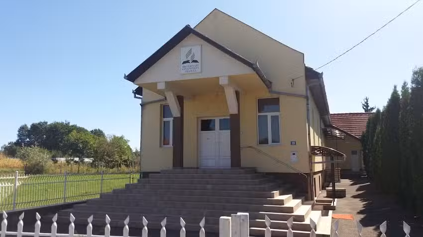 Kolt&oacute;i Hetednapi Adventista Templom