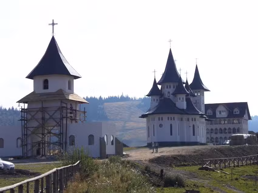 Mănăstirea &bdquo;Schimbarea la Fața&ldquo; &ndash; Prislop