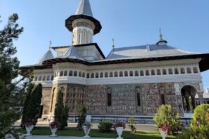 Mănăstirea Sf&acirc;nta Cruce