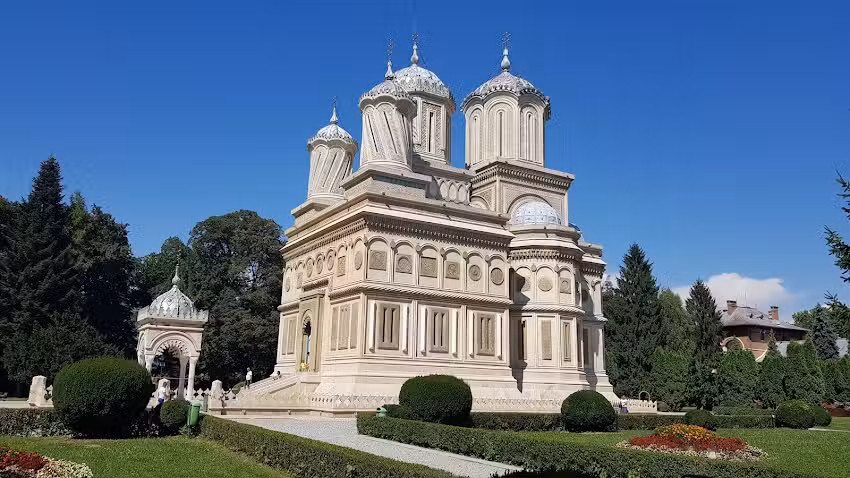 Noua Catedrala Arhiepiscopală Regală