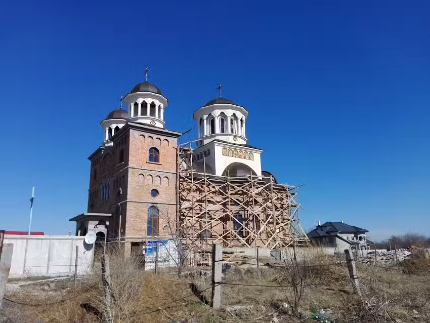 Parohia Acoperăm&acirc;ntul Maicii Domnului &ndash; Teiuș