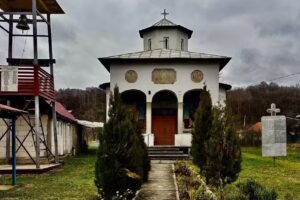 PAROHIA MODOIA Biserica Sfinții Arhangheli Mihail și Gavril