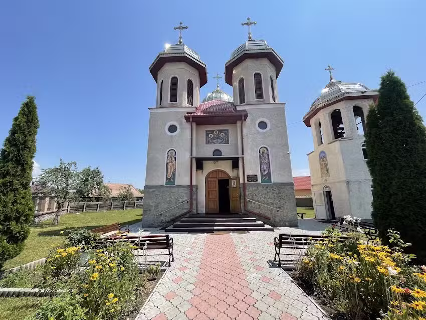Parohia Ortodoxă &bdquo;Sf&acirc;nta Treime&rdquo; &ndash; Chichiș
